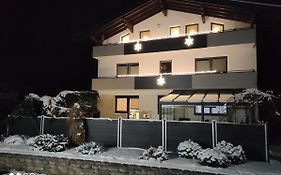 Groassehof Haus Gstrein
